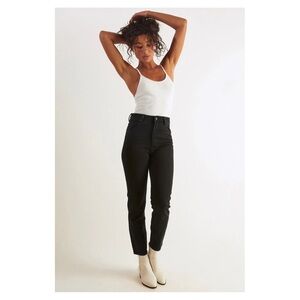 ROLLA’S • Dusters High Rise Slim Jean in Comfort Jet Black